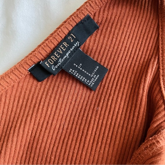 Buttoned Midi Dress - Picture 6 of 8